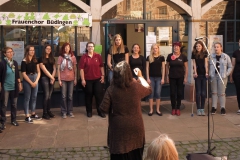 Der erweiterte "Popjugendchor" nach dem Workshop mit Frau Mathes.
